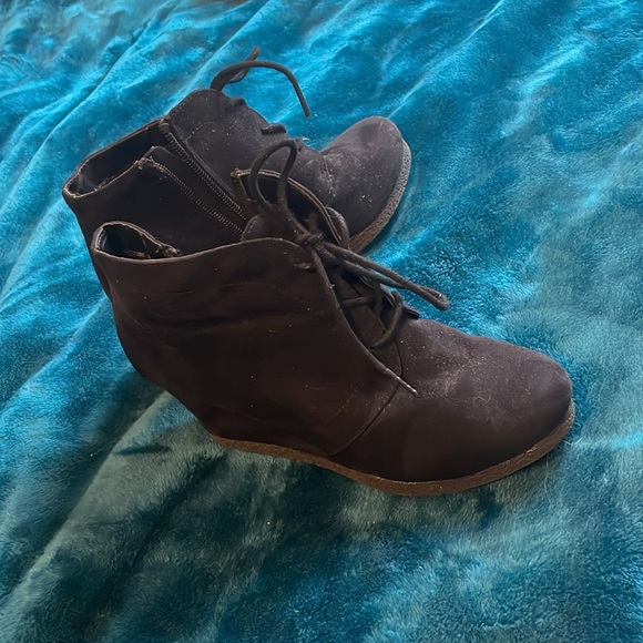 Wedge bootie - Picture 2 of 3